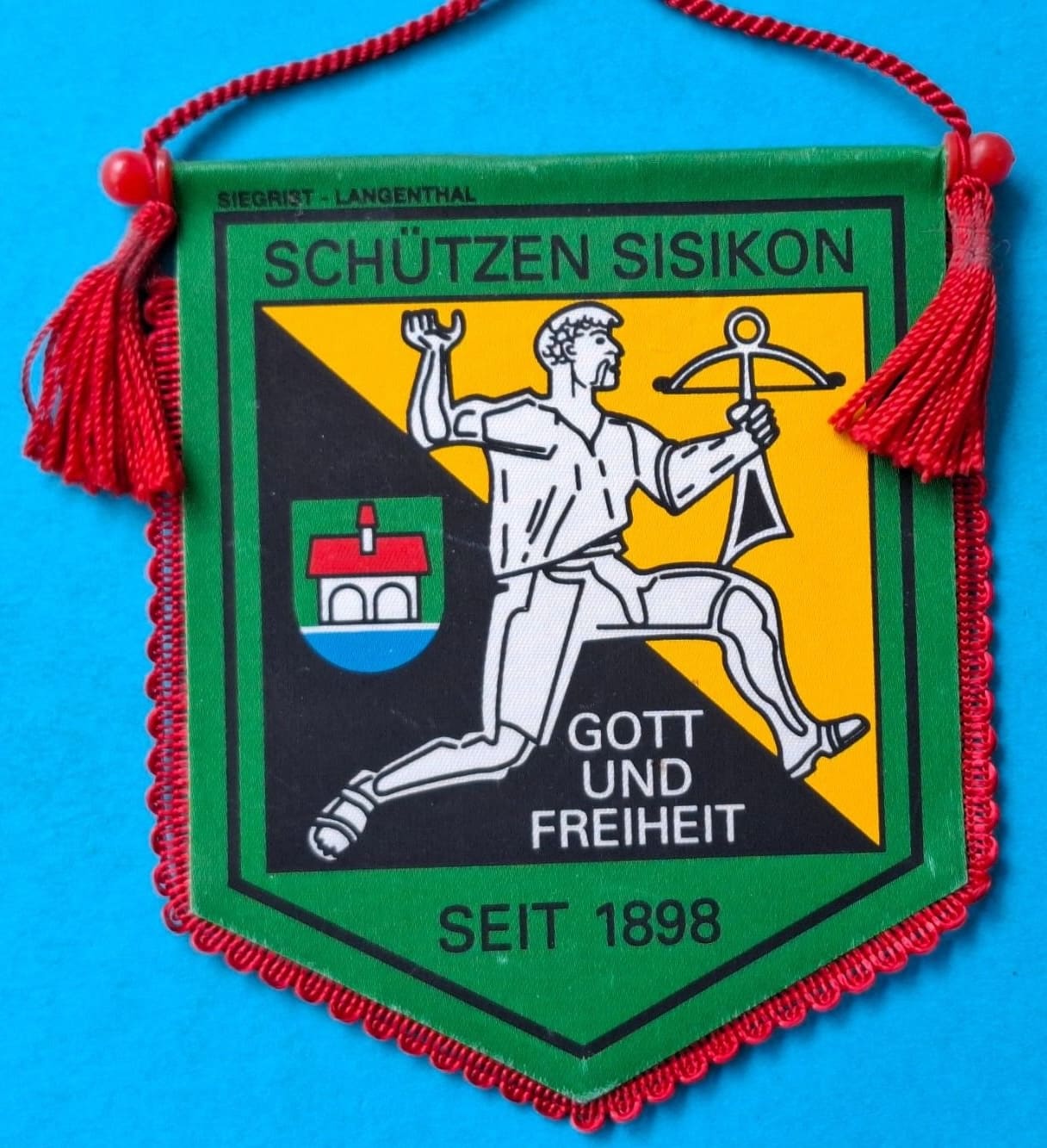 [Pennant]