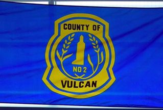 [flag of Vulcan County, Alberta]