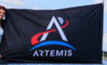[Flag of Artemis]